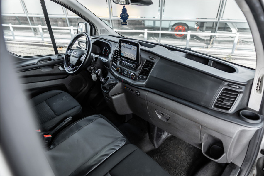 Ford Transit Custom 340 2.0 TDCI 170 PK L2H1 | ACC | CarPlay | Camera | Navigatie | Stoelverwarming | DAB | PDC V+A | Nieuwe APK