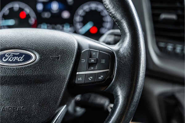 Ford Transit Custom 340 2.0 TDCI 170 PK L2H1 | ACC | CarPlay | Camera | Navigatie | Stoelverwarming | DAB | PDC V+A | Nieuwe APK