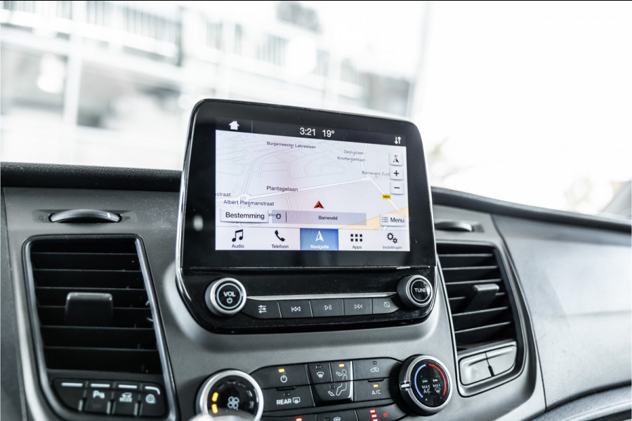 Ford Transit Custom 340 2.0 TDCI 170 PK L2H1 | ACC | CarPlay | Camera | Navigatie | Stoelverwarming | DAB | PDC V+A | Nieuwe APK
