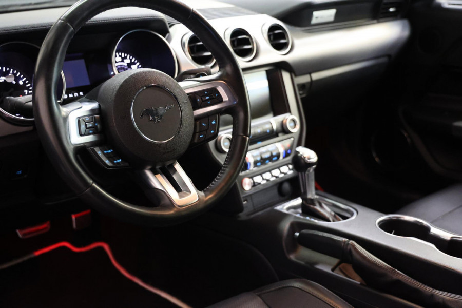 Ford Mustang Fastback 5.0 V8 GT AUTOMAAT