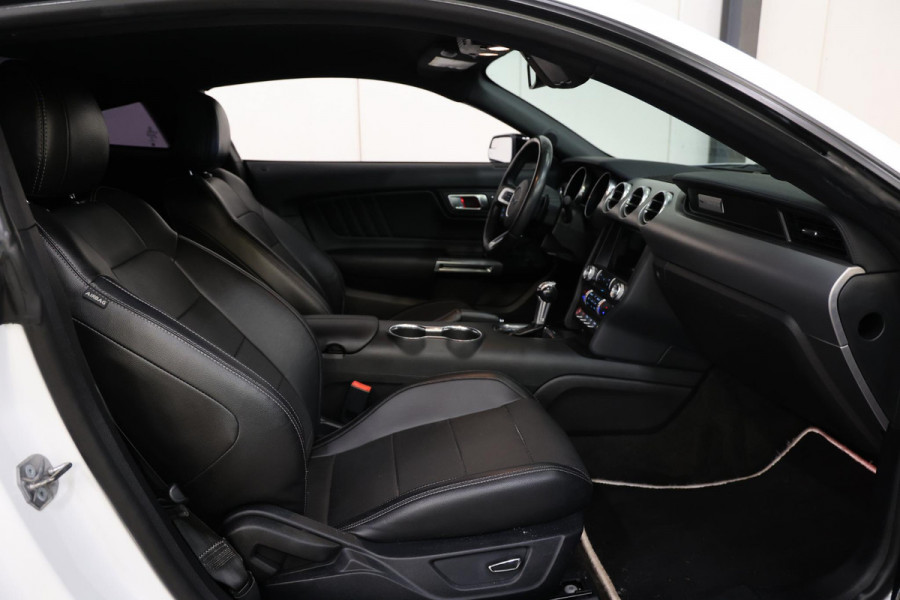 Ford Mustang Fastback 5.0 V8 GT AUTOMAAT
