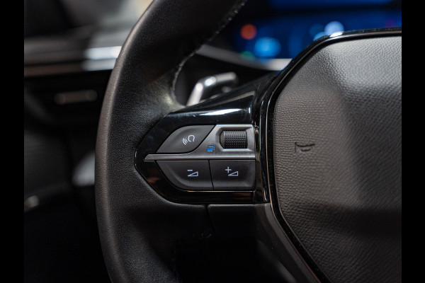 Peugeot 208 1.2 AUT PureTech Blue Allure, Apple Carplay, Virtual Cockpit, Camera, Clima, Navi, Cruise, Voll Onderhouden
