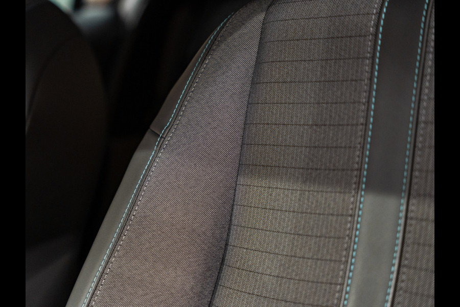 Peugeot 208 1.2 AUT PureTech Blue Allure, Apple Carplay, Virtual Cockpit, Camera, Clima, Navi, Cruise, Voll Onderhouden