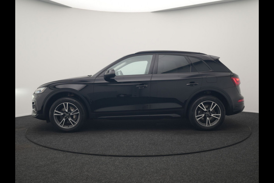 Audi Q5 50 TFSI e Advanced edition PHEV 300pk Dealer O.H | Trekhaak Af Fabriek | Head Up | Apple Carplay | Lederen Sportstoelen Verwarmd | Cruise Control | Virtual | Navigatie | DAB | 19"L.M | Plug In Hybrid |