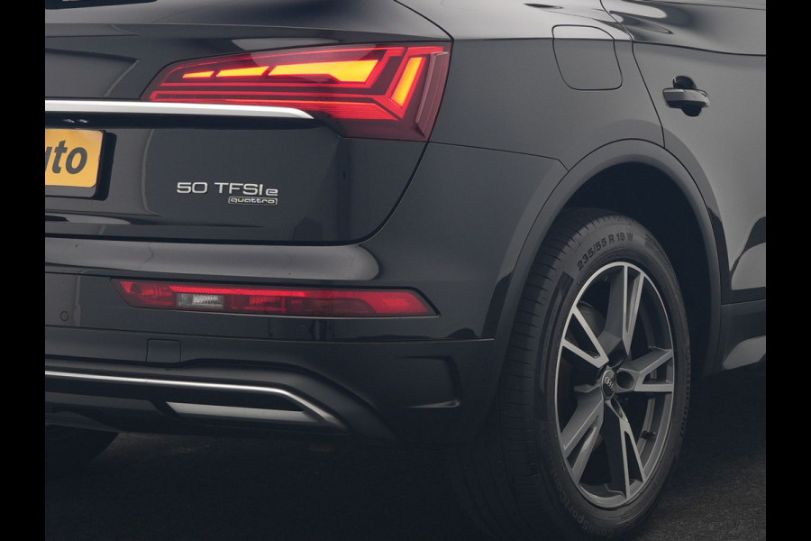 Audi Q5 50 TFSI e Advanced edition PHEV 300pk Dealer O.H | Trekhaak Af Fabriek | Head Up | Apple Carplay | Lederen Sportstoelen Verwarmd | Cruise Control | Virtual | Navigatie | DAB | 19"L.M | Plug In Hybrid |