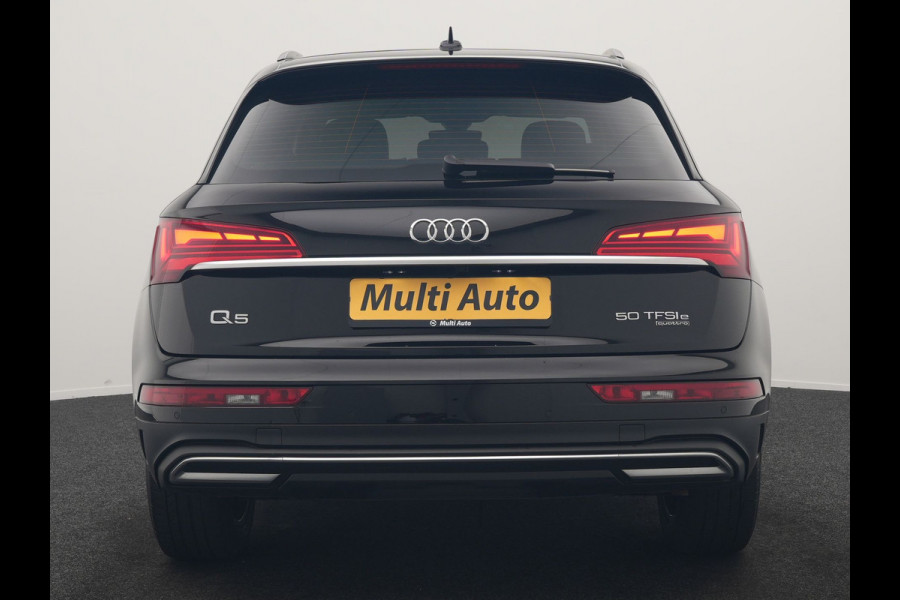 Audi Q5 50 TFSI e Advanced edition PHEV 300pk Dealer O.H | Trekhaak Af Fabriek | Head Up | Apple Carplay | Lederen Sportstoelen Verwarmd | Cruise Control | Virtual | Navigatie | DAB | 19"L.M | Plug In Hybrid |
