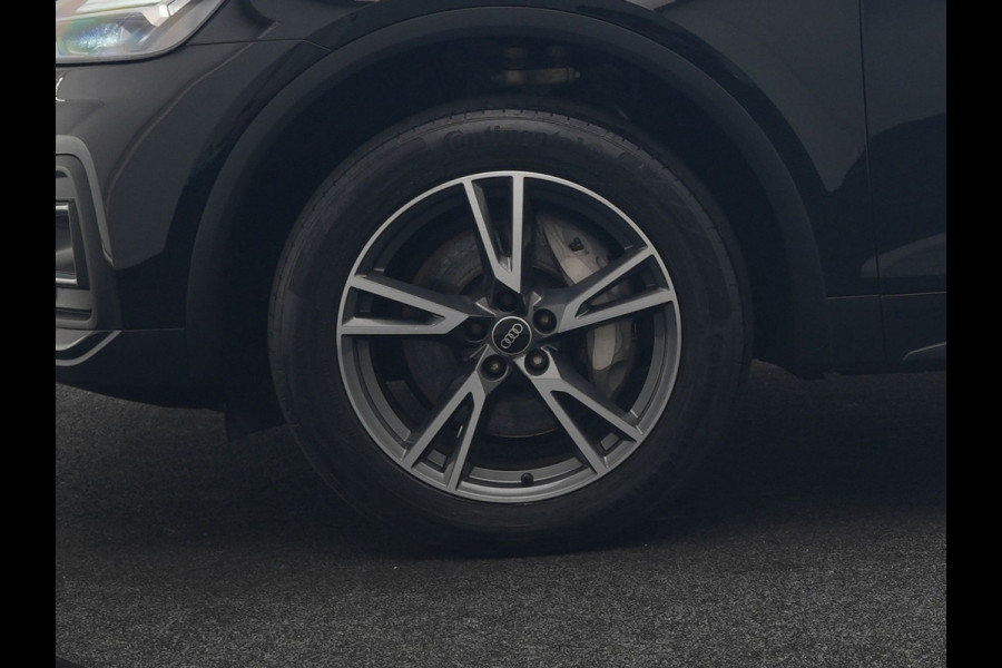 Audi Q5 50 TFSI e Advanced edition PHEV 300pk Dealer O.H | Trekhaak Af Fabriek | Head Up | Apple Carplay | Lederen Sportstoelen Verwarmd | Cruise Control | Virtual | Navigatie | DAB | 19"L.M | Plug In Hybrid |