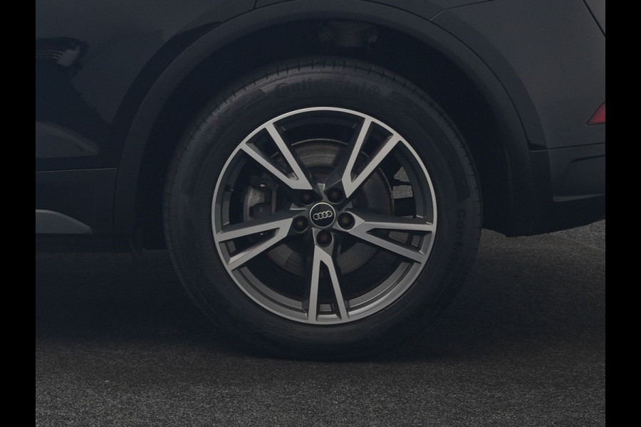 Audi Q5 50 TFSI e Advanced edition PHEV 300pk Dealer O.H | Trekhaak Af Fabriek | Head Up | Apple Carplay | Lederen Sportstoelen Verwarmd | Cruise Control | Virtual | Navigatie | DAB | 19"L.M | Plug In Hybrid |