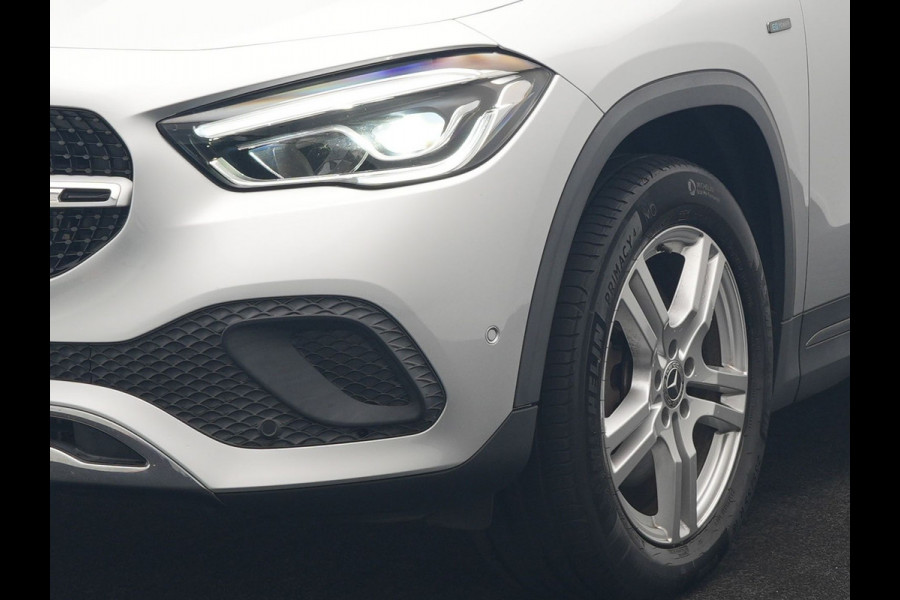 Mercedes-Benz GLA 250 e Progressive PHEV 218pk Dealer O.H | Adaptive Cruise | Camera | Lederen Sportstoelen Verwarmd | BLIS | Apple Carplay | Pilot Assist | Widescreen Navi | Virtual | DAB | 18"L.M | Plug In Hybrid |