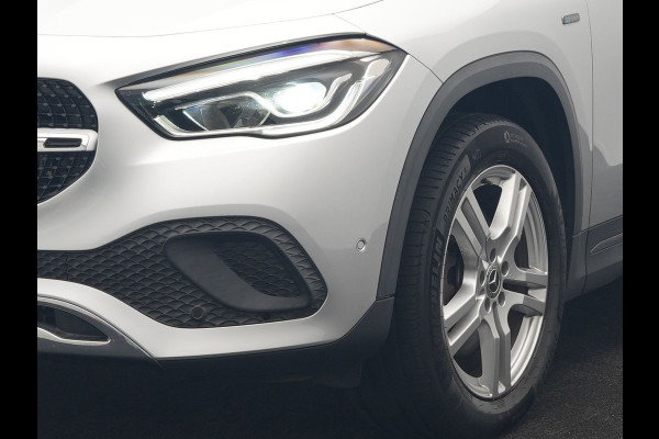 Mercedes-Benz GLA 250 e Progressive PHEV 218pk Dealer O.H | Adaptive Cruise | Camera | Lederen Sportstoelen Verwarmd | BLIS | Apple Carplay | Pilot Assist | Widescreen Navi | Virtual | DAB | 18"L.M | Plug In Hybrid |