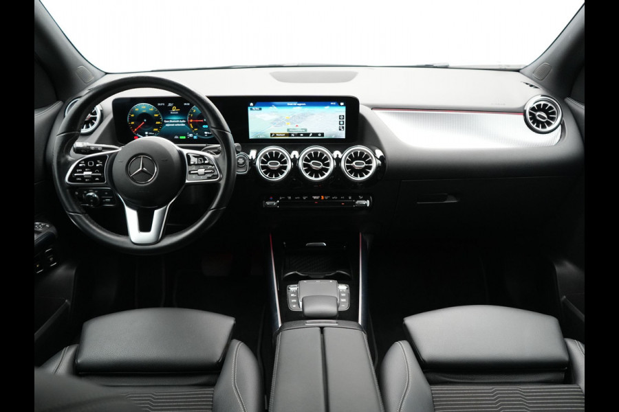 Mercedes-Benz GLA 250 e Progressive PHEV 218pk Dealer O.H | Adaptive Cruise | Camera | Lederen Sportstoelen Verwarmd | BLIS | Apple Carplay | Pilot Assist | Widescreen Navi | Virtual | DAB | 18"L.M | Plug In Hybrid |