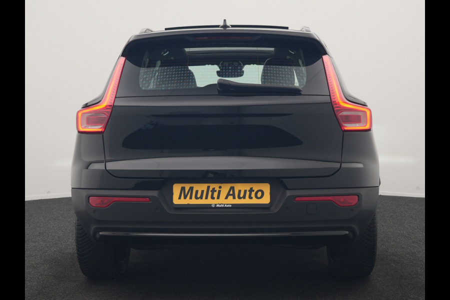 Volvo XC40 Recharge Ultimate 69 kWh 232pk Dealer O.H | Trekhaak Af Fabriek | Panodak | 360 Camera | Adaptive Cruise | Harman / Kardon | Alcantara Sportstoelen Memory & Verwarmd | BLIS | Keyless | Apple Carplay | Pilot Assist | Stuurverwarming | Google Assistant & Maps | Navigatie | DAB | 19"L.M |
