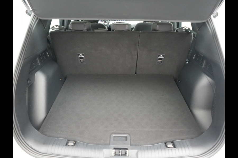 Ford Kuga 2.5 PHEV 225pk Dealer O.H | Cruise Control | Stoelverwarming | DAB | Navigatie | Stuurverwarming | Lane Assist | 17"L.M | Plug In Hybrid |