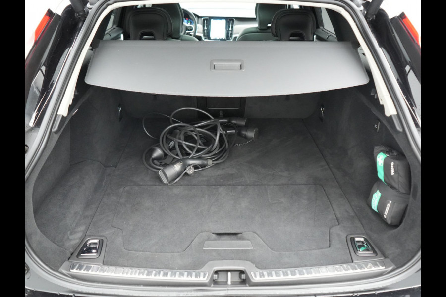 Volvo V90 T6 AWD Inscription PHEV 350pk Dealer O.H | Panodak | Adaptive Cruise | Camera | Harman / Kardon | Lederen Sportstoelen Memory & Verwarmd | Apple Carplay | BLIS | Keyless | Pilot Assist | Google Assistant & Maps | Virtual | Navigatie | DAB | 19"L.M | Plug In Hybrid |
