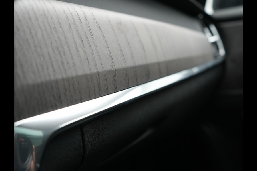 Volvo V90 T6 AWD Inscription PHEV 350pk Dealer O.H | Panodak | Adaptive Cruise | Camera | Harman / Kardon | Lederen Sportstoelen Memory & Verwarmd | Apple Carplay | BLIS | Keyless | Pilot Assist | Google Assistant & Maps | Virtual | Navigatie | DAB | 19"L.M | Plug In Hybrid |
