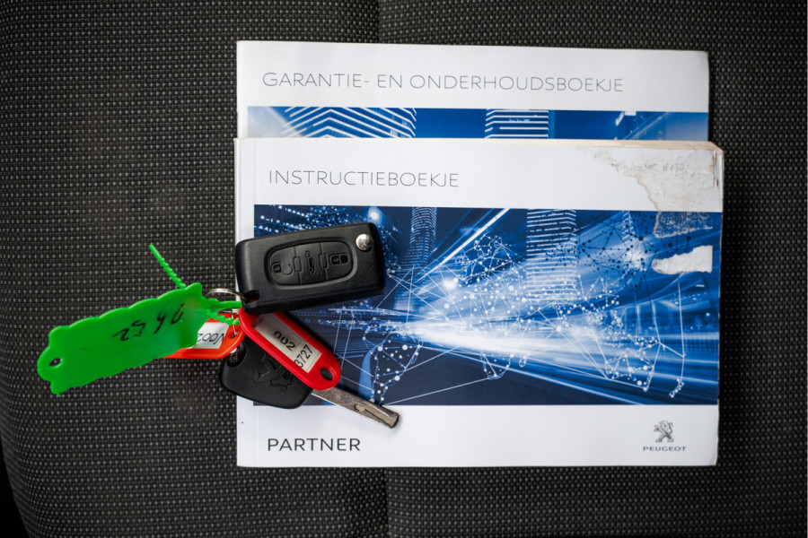 Peugeot Partner 1.6 HDi BlueHDi 75 | Cruise | Airco