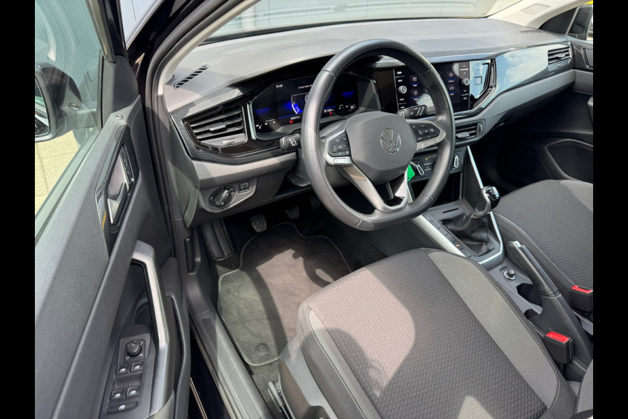 Volkswagen Polo 1.0 MPI Life * Carplay * Parkeersensoren * Airco * Allseason banden *