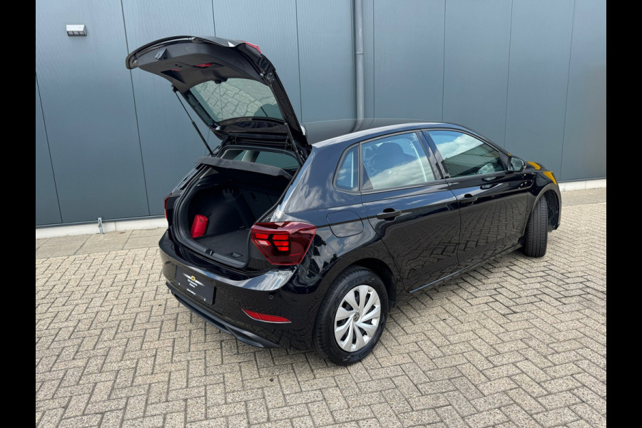 Volkswagen Polo 1.0 MPI Life * Carplay * Parkeersensoren * Airco * Allseason banden *