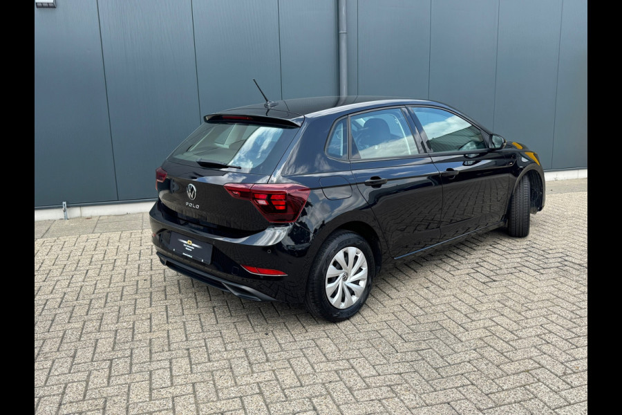 Volkswagen Polo 1.0 MPI Life * Carplay * Parkeersensoren * Airco * Allseason banden *