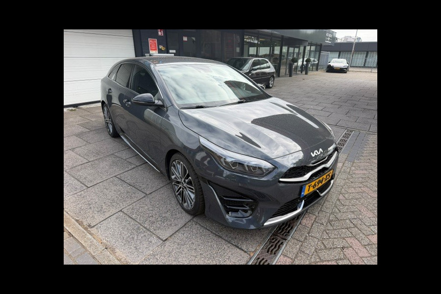 Kia ProCeed 1.5 T-GDi GT-PlusLine AUT I NAV I PDC I TREKHAAK I LEDRE / ALCANTARA INTERIEUR I 1e EIGENAAR I COMPLETE ONDERHOUDSHISTORIE