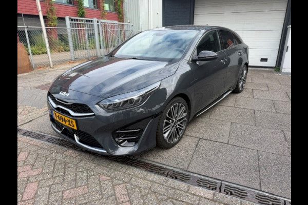 Kia ProCeed 1.5 T-GDi GT-PlusLine AUT I NAV I PDC I TREKHAAK I LEDRE / ALCANTARA INTERIEUR I 1e EIGENAAR I COMPLETE ONDERHOUDSHISTORIE
