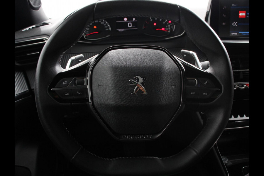 Peugeot 2008 1.2 PureTech 130pk Automaat Allure Navigatie Climate Control Led Lichtmetalen Velgen Parkeer sensoren Cruise Control