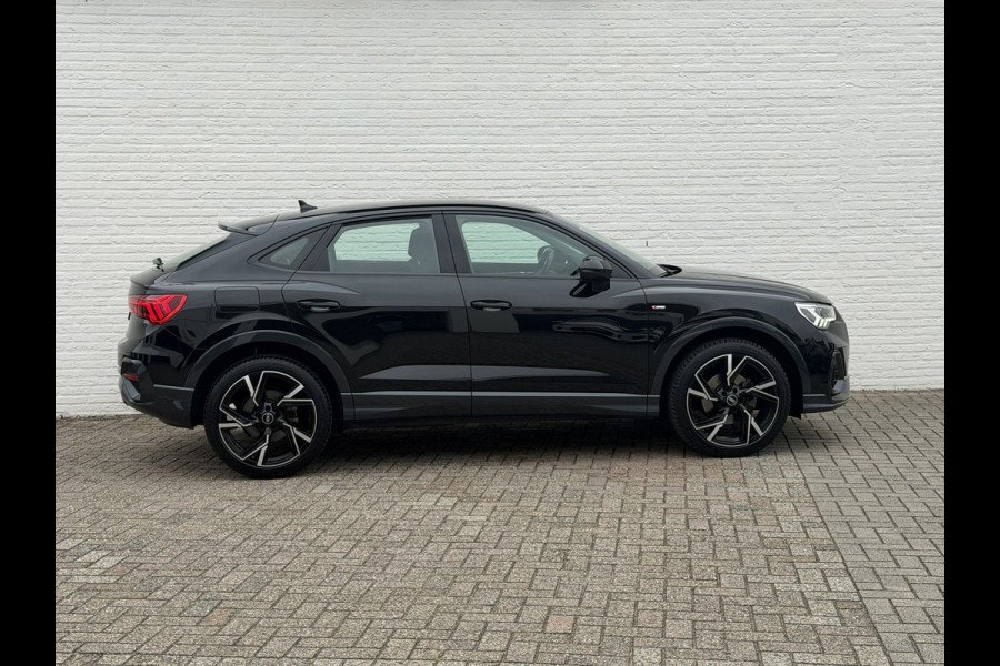 Audi Q3 Sportback 35 TFSI S-line Adaptive cruise Digitaal dashboard Led Clima Stoelverwarming Carplay