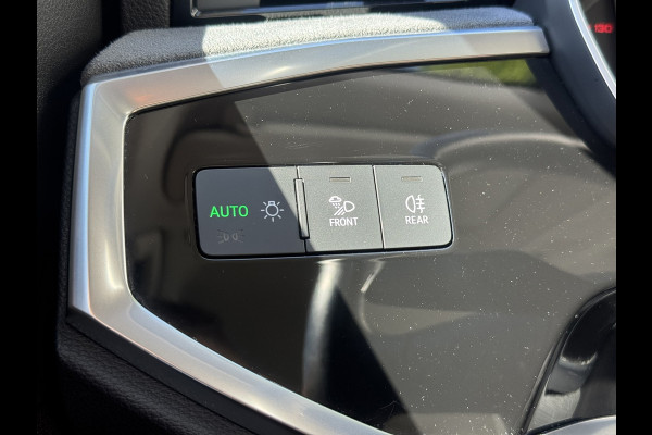 Audi Q3 Sportback 35 TFSI S-line Adaptive cruise Digitaal dashboard Led Clima Stoelverwarming Carplay