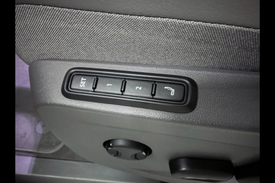 Volkswagen Multivan 1.4 eHybrid Energetic 7P SOH-96%/PANO/NAVI/H-KARDON/H-UP/LEDER/STOEL-M+MASSAGE+KOELING///