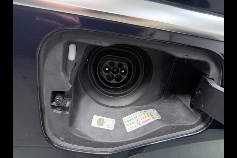 Volkswagen Multivan 1.4 eHybrid Energetic 7P SOH-96%/PANO/NAVI/H-KARDON/H-UP/LEDER/STOEL-M+MASSAGE+KOELING///