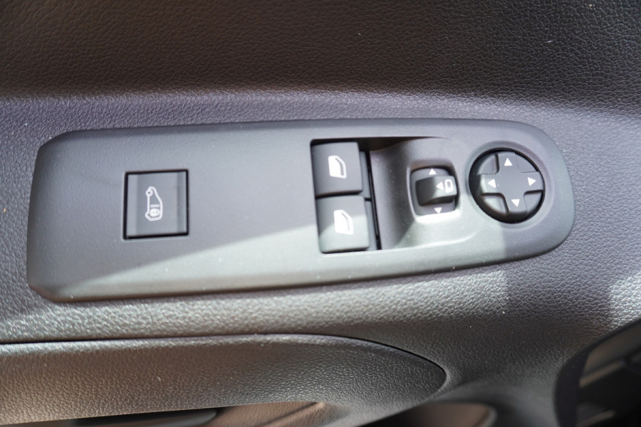 Fiat Doblò BlueHDi 130PK S&S L2 1000kg 3 zits nr.V082 | Airco | Cruise | Camera | Apple CP+Android auto