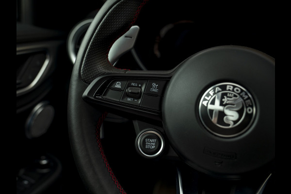 Alfa Romeo Giulia 2.0 T GME AWD Competizione | Harman/Kardon | Adapt. cruise | Veloce stoelen | CarPlay