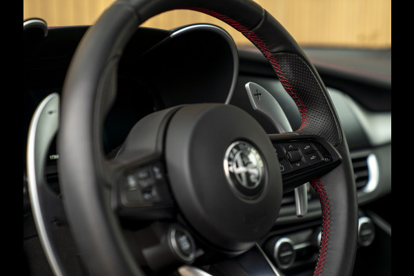 Alfa Romeo Giulia 2.0 T GME AWD Competizione | Harman/Kardon | Adapt. cruise | Veloce stoelen | CarPlay
