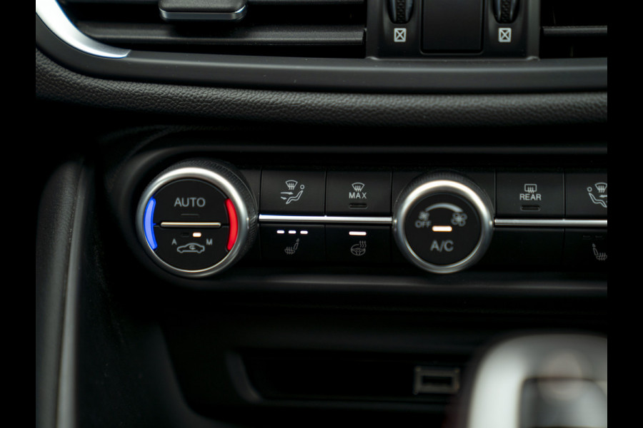 Alfa Romeo Giulia 2.0 T GME AWD Competizione | Harman/Kardon | Adapt. cruise | Veloce stoelen | CarPlay