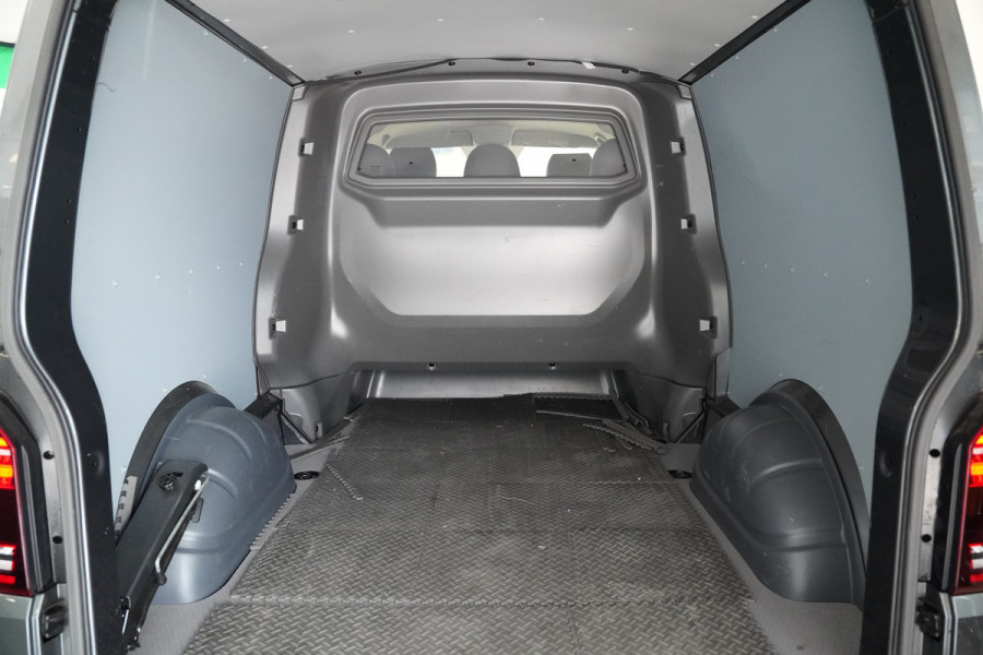 Volkswagen Transporter 2.0 TDI L2H1 30 DC Bulli PDC ACC Leder NAP Sidebars