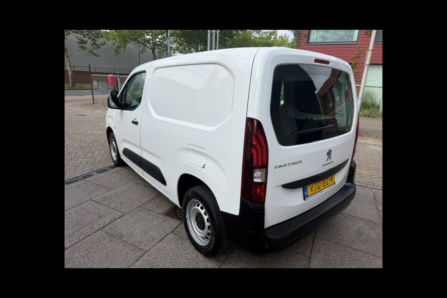 Peugeot Partner 1.5 BlueHDI Premium AIRCO I MULTIMEDIA I 1e EIGENAAR I COMPLETE ONDERHOUDSHISTORIE