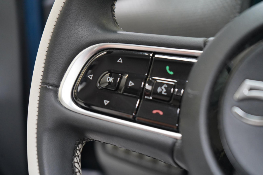 Fiat 500E La Prima 42 kWh | SoH 90,6% | Schuif/kanteldak | Carplay | Adaptive cruise | Parkeersensoren | Pack winter | Lm velgen