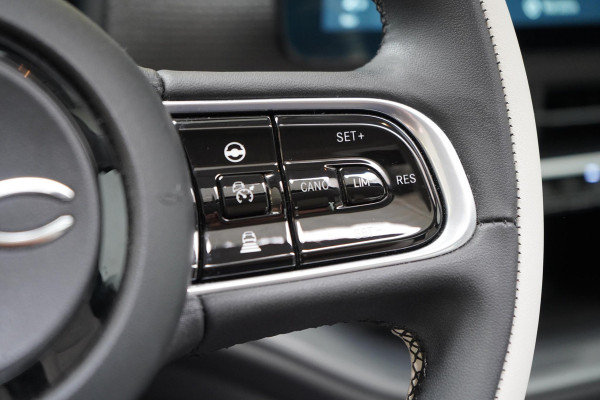 Fiat 500E La Prima 42 kWh | SoH 90,6% | Schuif/kanteldak | Carplay | Adaptive cruise | Parkeersensoren | Pack winter | Lm velgen