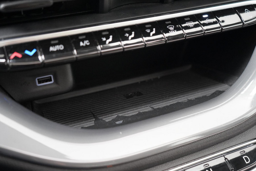 Fiat 500E La Prima 42 kWh | SoH 90,6% | Schuif/kanteldak | Carplay | Adaptive cruise | Parkeersensoren | Pack winter | Lm velgen