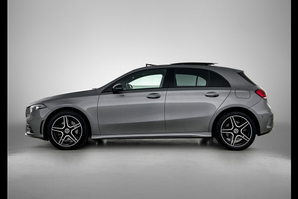 Mercedes-Benz A-Klasse 250 e Business Solution AMG Limited Panoramadak | AMG Line | Night pakket | Stoelverwarming | Achteruitrij camera Inclusief 24 maanden Mercedes-Benz Certified garantie voor Europa.