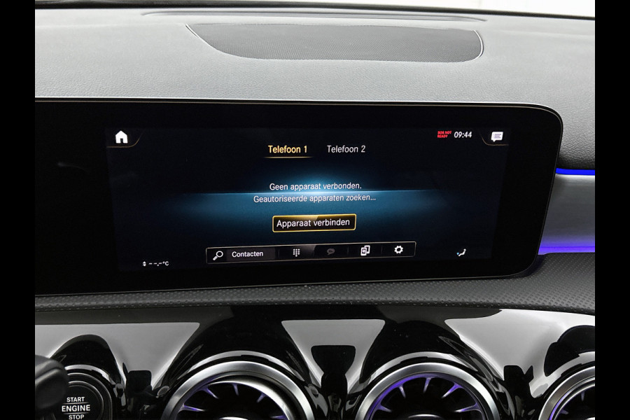 Mercedes-Benz A-Klasse 250 e Business Solution AMG Limited Panoramadak | AMG Line | Night pakket | Stoelverwarming | Achteruitrij camera Inclusief 24 maanden Mercedes-Benz Certified garantie voor Europa.