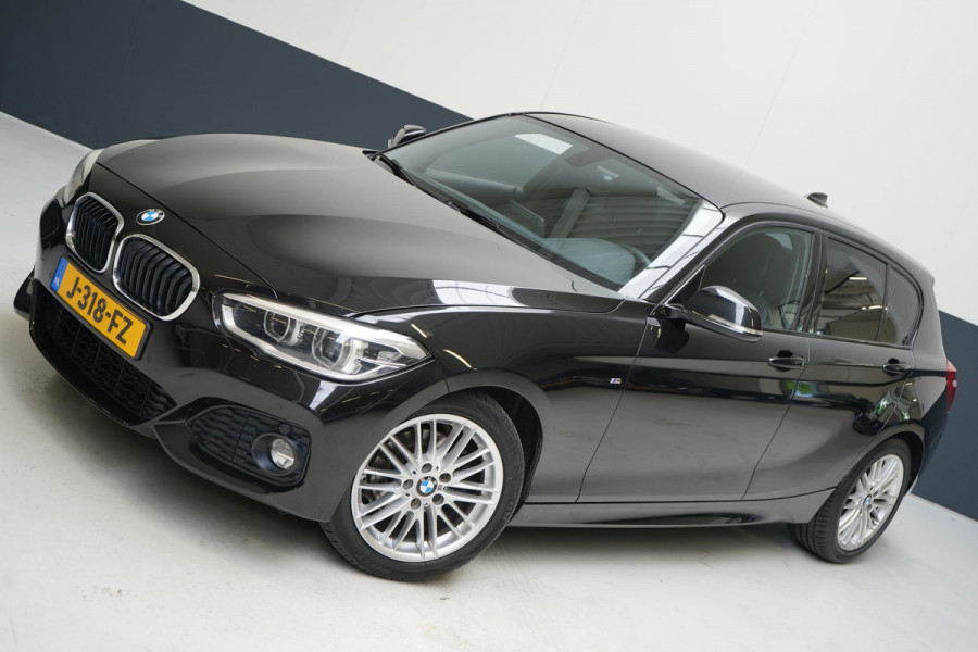 BMW 1-serie 116i Edition M Sport Shadow | Navigatie | Lm velgen | Leder | Unieke km-stand