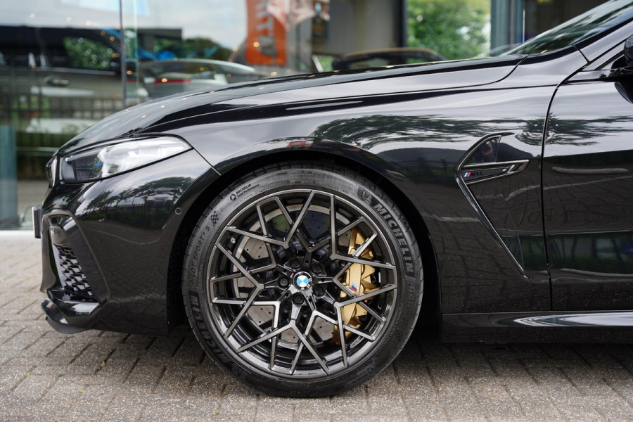 BMW 8 Serie M8 Competition / Keramische Remmen / Carbon / Head Up