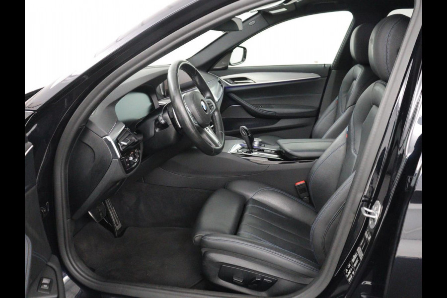 BMW 5 Serie Touring 530i xDrive M-sport High Executive | Panoramadak | Trekhaak | Head-up | 360 camera | Carplay | Harman/Kardon | Leder | Stuur/stoel verwarming | Virtual Dashboard | Cruise control |