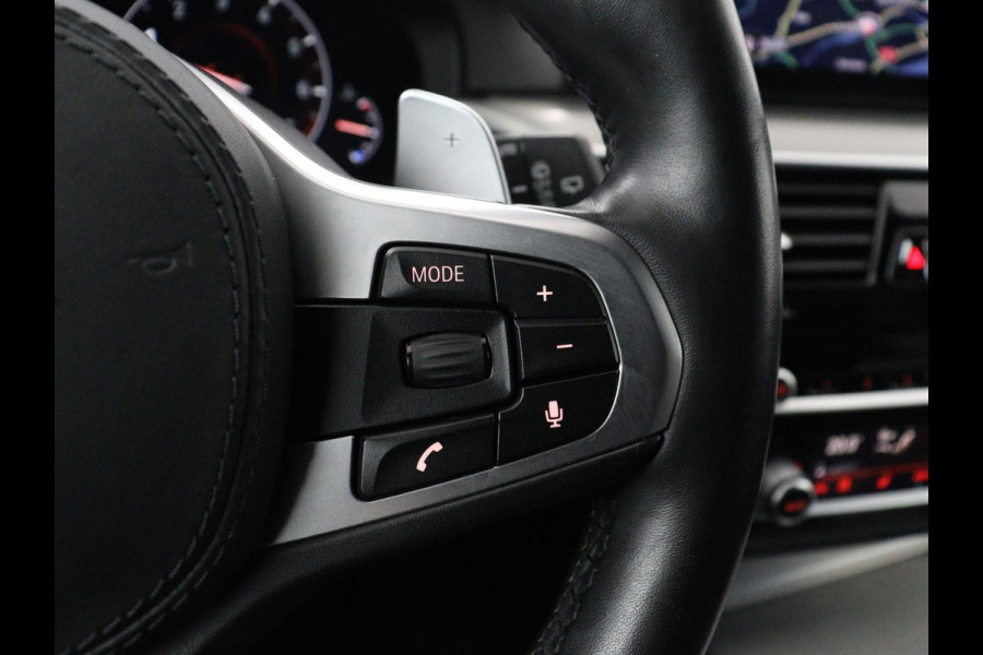 BMW 5 Serie Touring 530i xDrive M-sport High Executive | Panoramadak | Trekhaak | Head-up | 360 camera | Carplay | Harman/Kardon | Leder | Stuur/stoel verwarming | Virtual Dashboard | Cruise control |