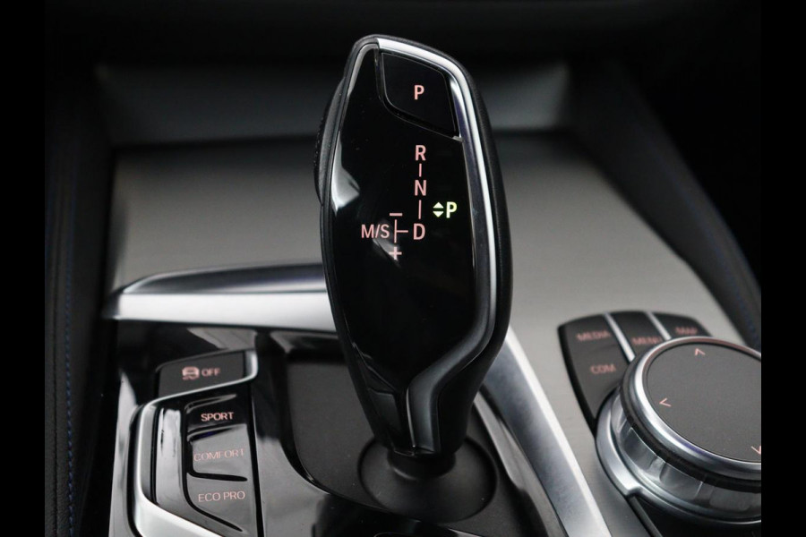 BMW 5 Serie Touring 530i xDrive M-sport High Executive | Panoramadak | Trekhaak | Head-up | 360 camera | Carplay | Harman/Kardon | Leder | Stuur/stoel verwarming | Virtual Dashboard | Cruise control |
