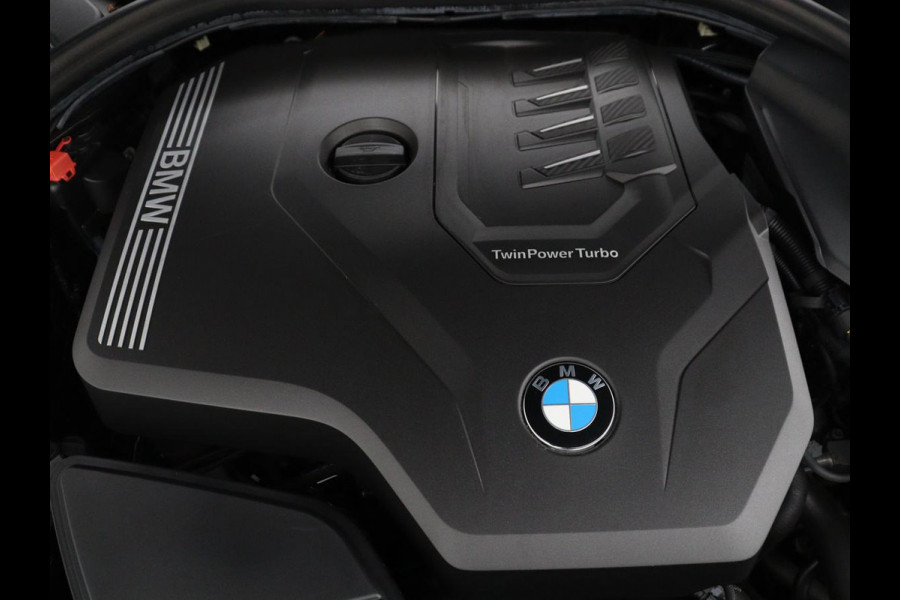 BMW 5 Serie Touring 530i xDrive M-sport High Executive | Panoramadak | Trekhaak | Head-up | 360 camera | Carplay | Harman/Kardon | Leder | Stuur/stoel verwarming | Virtual Dashboard | Cruise control |