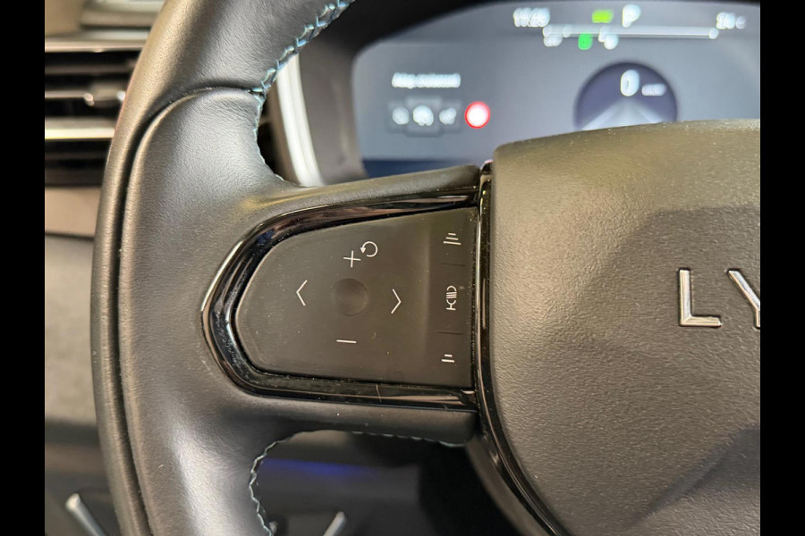 Lynk & Co 01 1.5 261PK Plug-in Hybrid, Pano, 360 Camera ,Apple Carplay