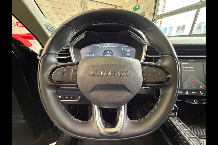 Lynk & Co 01 1.5 261PK Plug-in Hybrid, Pano, 360 Camera ,Apple Carplay
