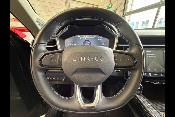 Lynk & Co 01 1.5 261PK Plug-in Hybrid, Pano, 360 Camera ,Apple Carplay